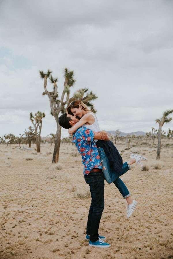 this-cali-cool-joshua-tree-engagement-is-full-of-1970s-vibes-13