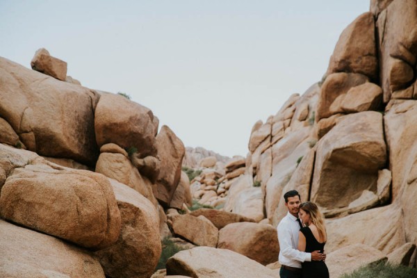 this-cali-cool-joshua-tree-engagement-is-full-of-1970s-vibes-15