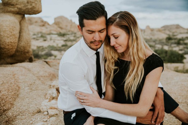 this-cali-cool-joshua-tree-engagement-is-full-of-1970s-vibes-24