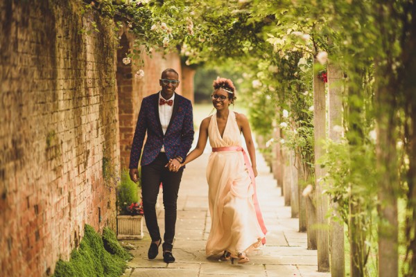 calling-all-creative-couples-this-artistic-and-stylish-woodhall-manor-wedding-is-for-you-28