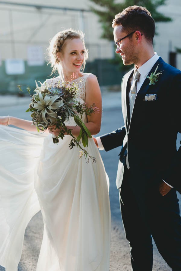 intimate-chicago-rooftop-wedding-at-little-goat-diner-24