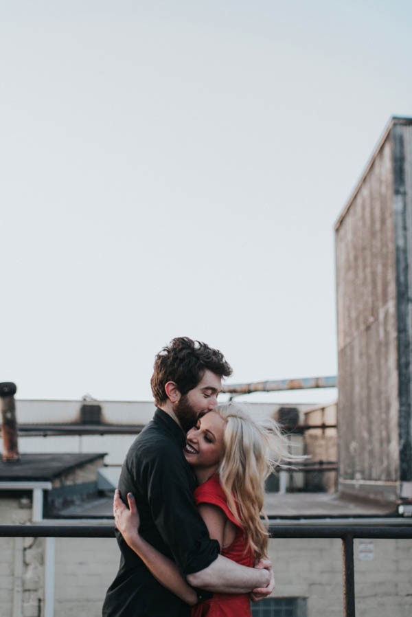 just-try-not-to-smile-at-this-adorable-milwaukee-engagement-22
