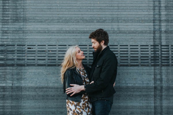 just-try-not-to-smile-at-this-adorable-milwaukee-engagement-7