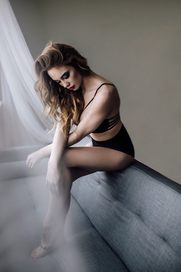 These Modern Pin Up Boudoir Photos Will Take Your Breath