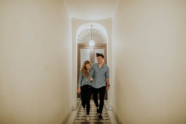 these-two-cuddled-all-the-way-through-their-rome-engagement-session-8
