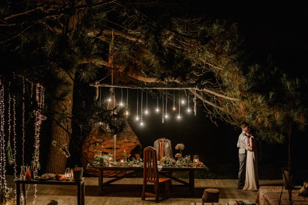 this-dinner-for-two-at-areias-do-seixo-was-the-sweetest-elopement-under-the-stars-32