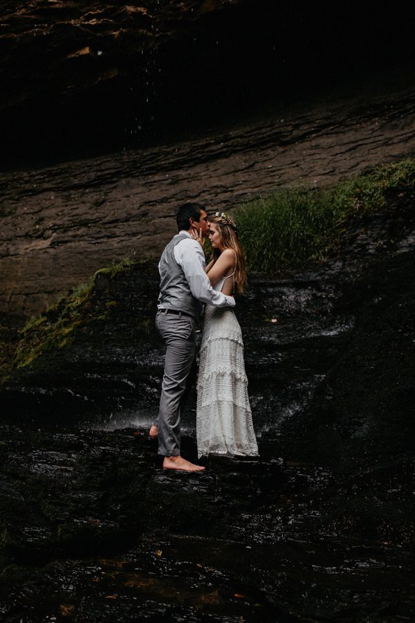 incrediby-intimate-waterfall-elopement-at-cloudland-canyon-state-park-18