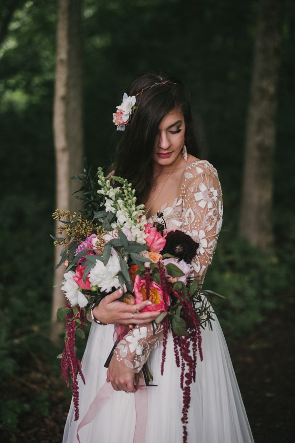 this-couple-diyed-the-heck-out-of-their-dream-wedding-at-mounds-state-park-34