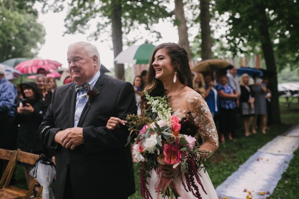 this-couple-diyed-the-heck-out-of-their-dream-wedding-at-mounds-state-park-41