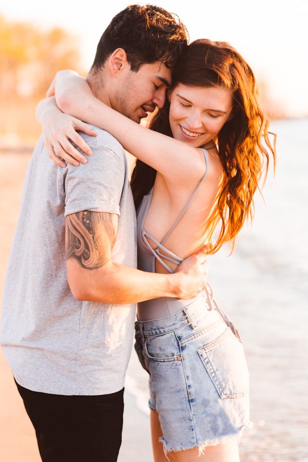 This Cute Couple Slays in their Sunset Sweetheart Session on Kent Island