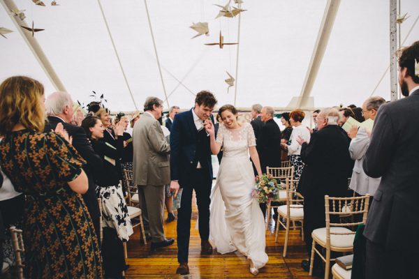 this-festive-english-marquee-wedding-is-the-definition-of-adorable-20