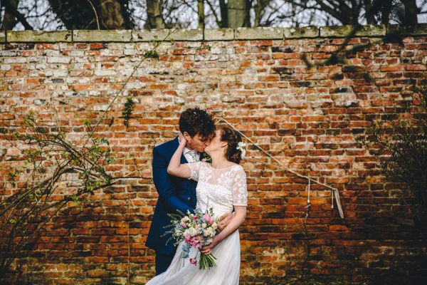 this-festive-english-marquee-wedding-is-the-definition-of-adorable-24