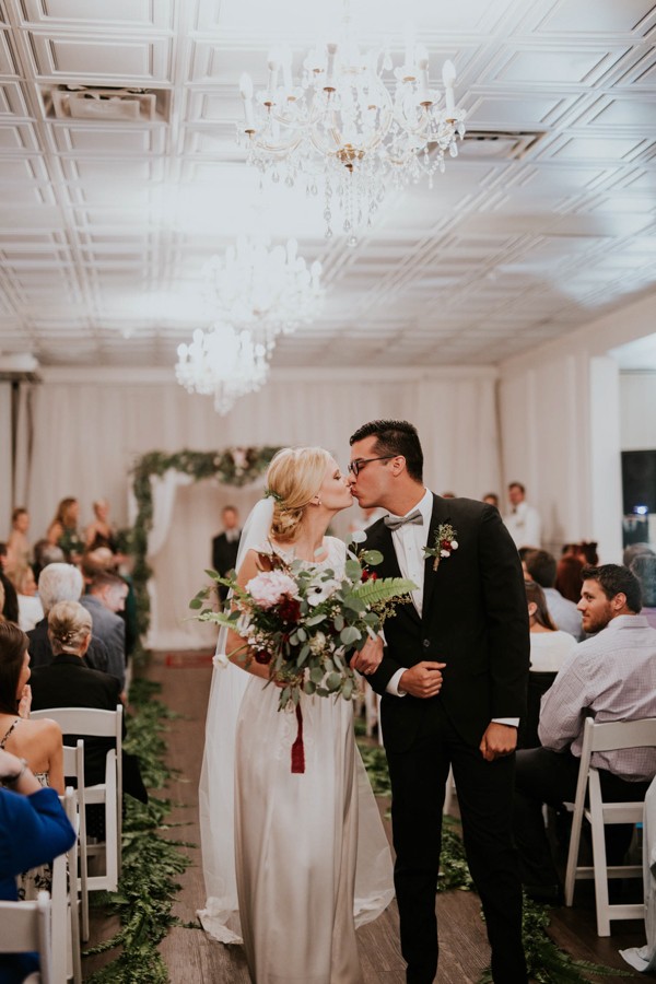 this-sarasota-wedding-at-the-devyn-perfectly-nails-relaxed-elegance-46