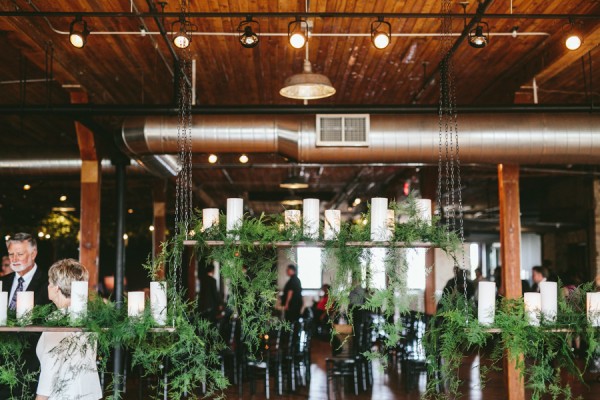 urban-forest-chic-wedding-at-the-solar-arts-building-19