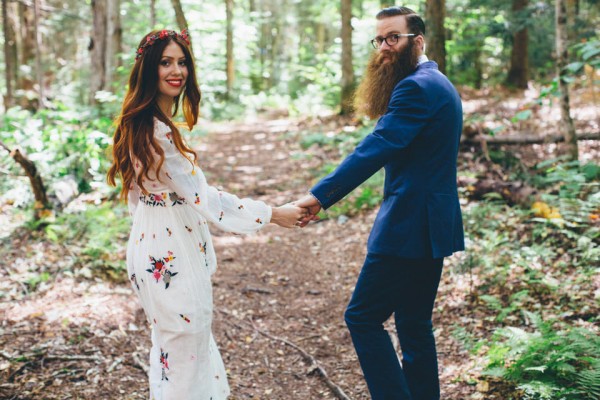 whimsical-glam-londonderry-vermont-wedding-in-the-woods-17