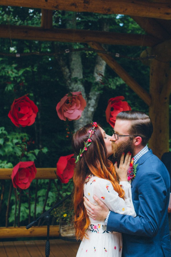 whimsical-glam-londonderry-vermont-wedding-in-the-woods-38