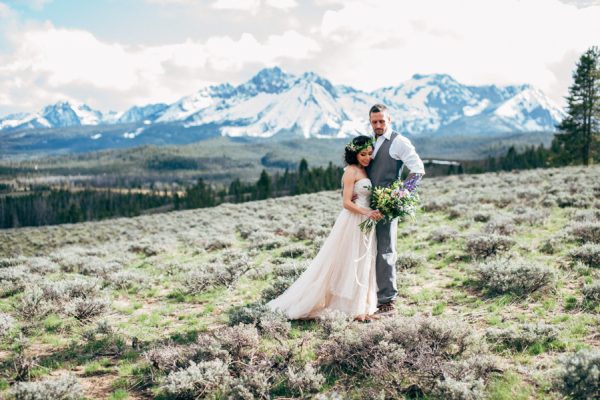 brunch-lovers-this-picnic-elopement-in-the-sawtooth-mountains-is-for-you-5