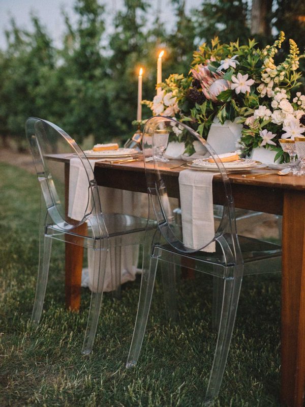 find-your-geometric-wedding-inspiration-in-this-candlelit-elopement-27
