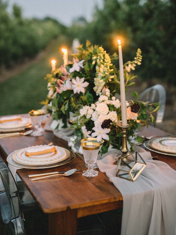 find-your-geometric-wedding-inspiration-in-this-candlelit-elopement-28