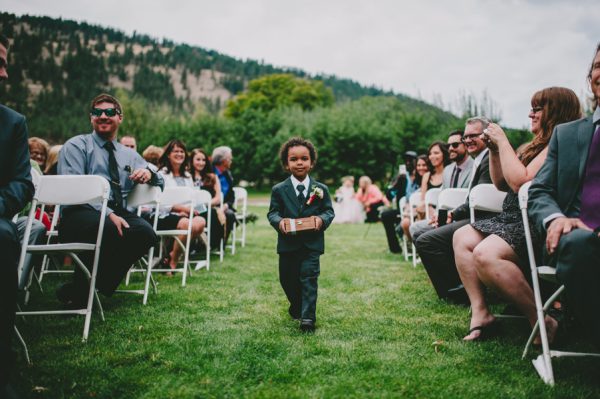 find-your-rustic-diy-inspiration-in-this-kelowna-mountain-wedding-12
