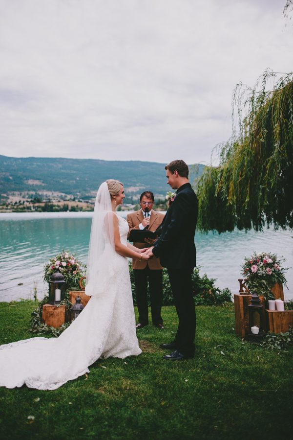 find-your-rustic-diy-inspiration-in-this-kelowna-mountain-wedding-15