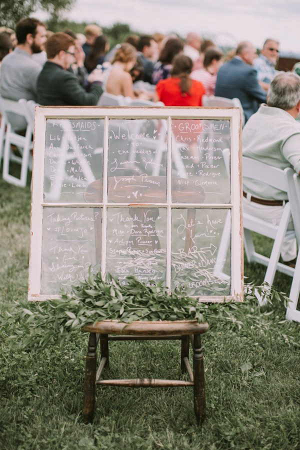this-maine-barn-wedding-serves-up-muted-colors-and-a-bit-of-edge-21