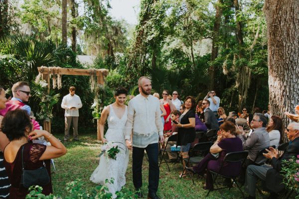 this-new-smyrna-beach-wedding-is-the-epitome-of-easygoing-tropical-florida-spirit-19