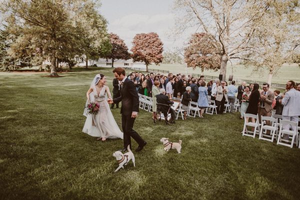 this-ohio-wedding-proves-that-combining-your-favorite-things-can-be-incredibly-chic-18