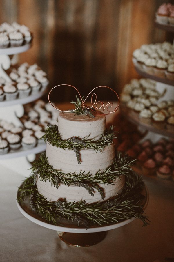 this-ohio-wedding-proves-that-combining-your-favorite-things-can-be-incredibly-chic-26