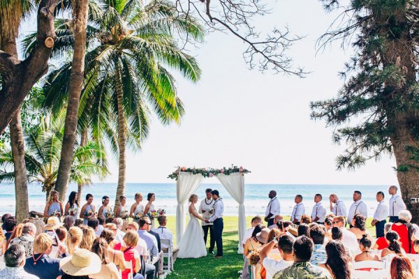 this-olowalu-plantation-house-wedding-marries-hawaiian-tradition-and-new-england-charm-33