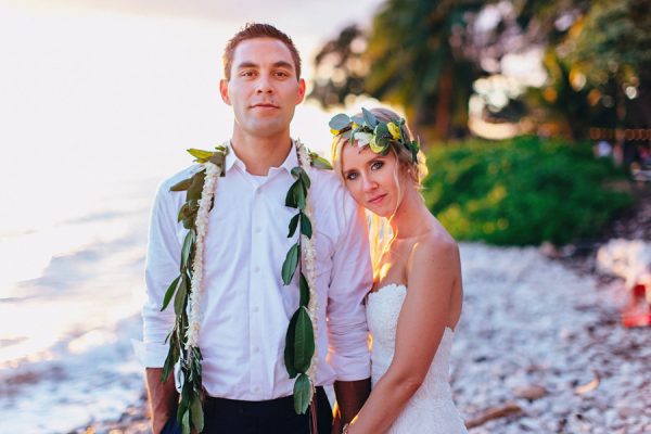 this-olowalu-plantation-house-wedding-marries-hawaiian-tradition-and-new-england-charm-48