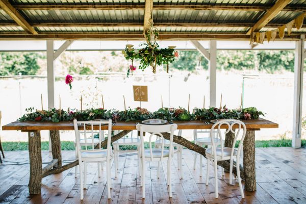 this-romanian-wedding-has-all-the-autumn-decor-inspiration-you-need-10