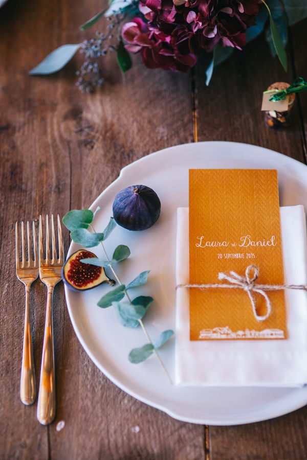 this-romanian-wedding-has-all-the-autumn-decor-inspiration-you-need-21
