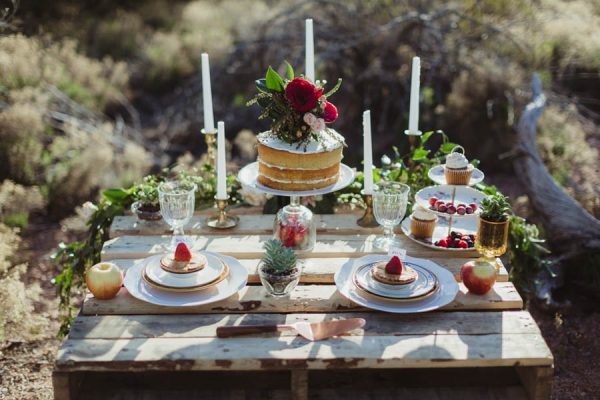 vintage-inspired-sedona-elopement-at-yavapai-point-overlooking-bell-rock-andy-roberts-photography-44
