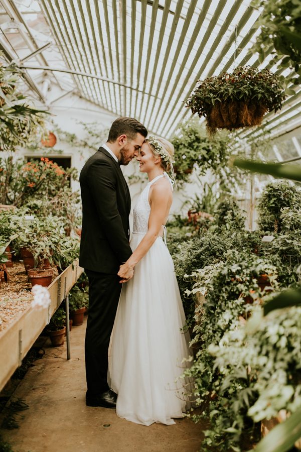 gorgeous-georgia-greenhouse-wedding-inspiration-at-hills-and-dales-estate-2
