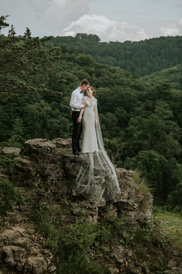 this-couple-made-their-own-traditions-in-their-whitewater-state-park-wedding-14