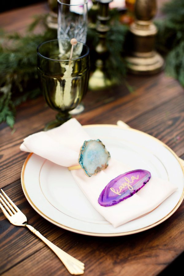 this-houston-museum-of-natural-science-wedding-got-its-inspiration-from-the-gem-and-mineral-exhibit-1