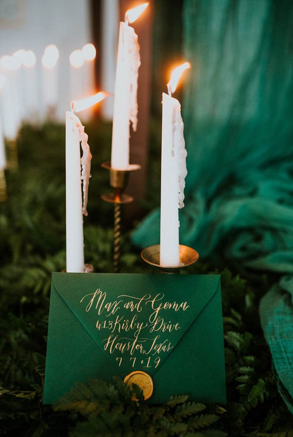 we-guarantee-youll-get-butterflies-over-this-dreamy-emerald-wedding-inspiration-8