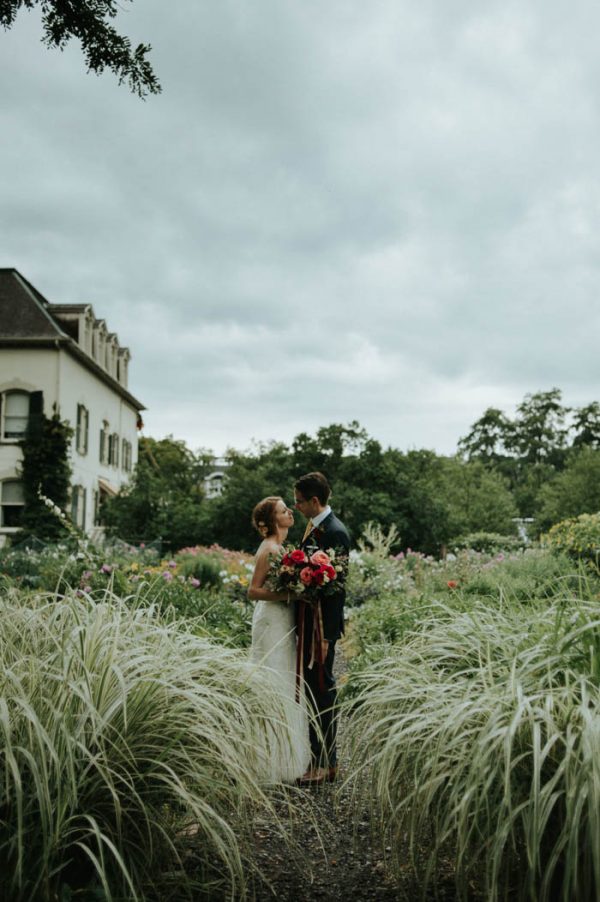 botanical-toronto-wedding-at-spadina-house-museum-daring-wanderer-21