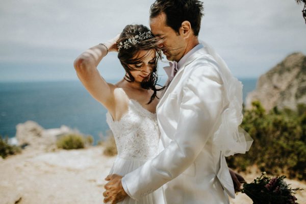 effortless-cliffside-wedding-in-ibiza-sascha-kraemer-27