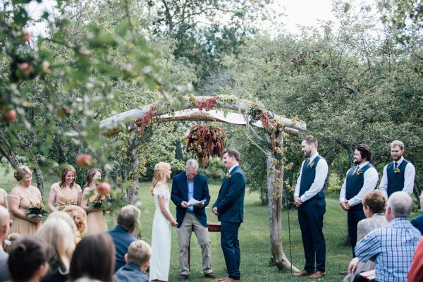 this-michigan-orchard-wedding-at-belsolda-farm-is-quintessentially-autumn-vafa-photography-35