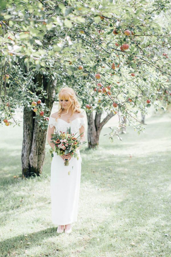 this-michigan-orchard-wedding-at-belsolda-farm-is-quintessentially-autumn-vafa-photography-55