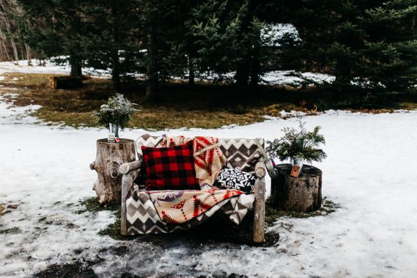 cozy-alternative-fall-wedding-inspiration-in-snowy-vermont-26