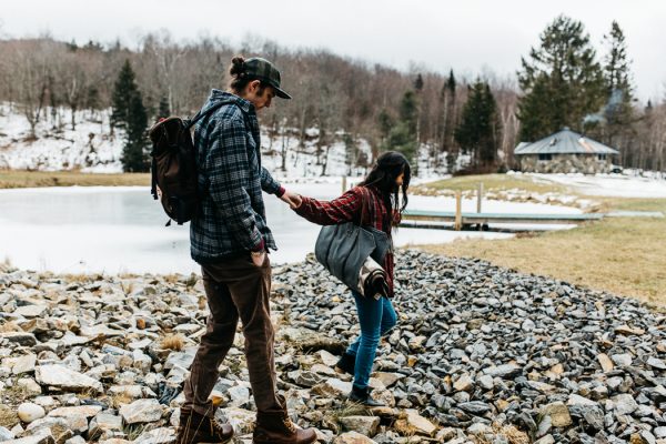 cozy-alternative-fall-wedding-inspiration-in-snowy-vermont-6