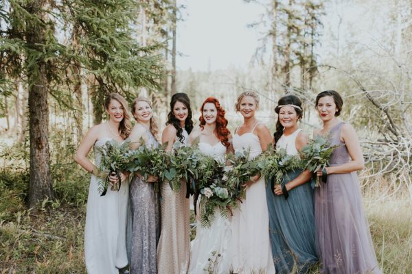 enchanting-british-columbia-wedding-with-a-touch-of-retro-vibes-22