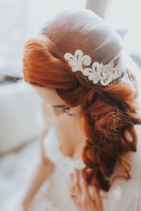 enchanting-british-columbia-wedding-with-a-touch-of-retro-vibes-7