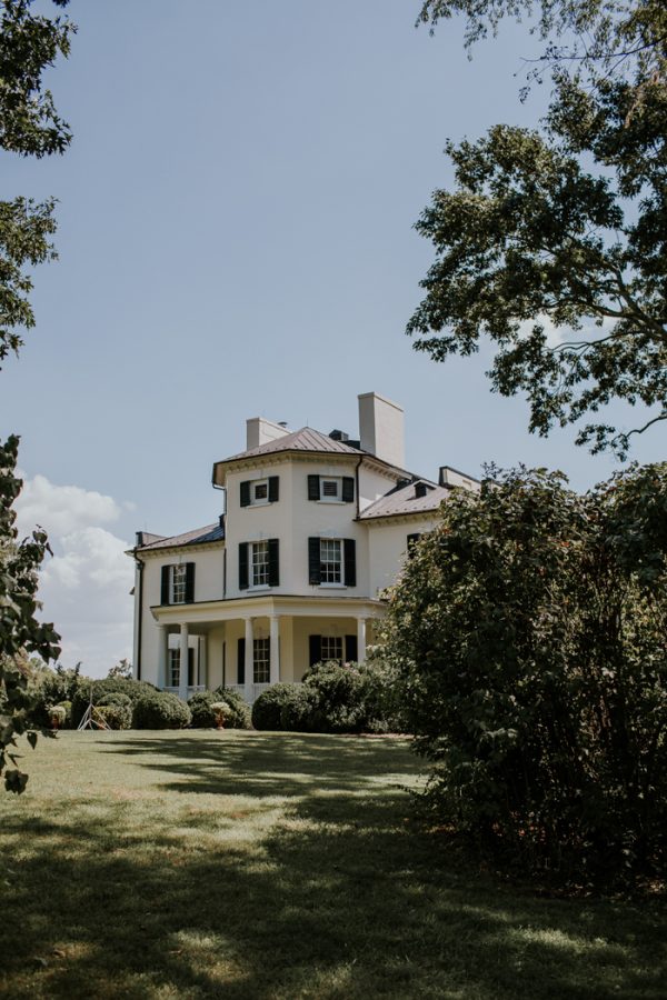 minimalist-and-budget-friendly-wedding-at-oatlands-historic-house-and-gardens-1