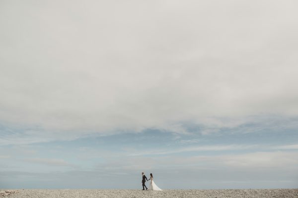 relaxed-waterfront-new-zealand-wedding-at-the-longbeach-estate-22