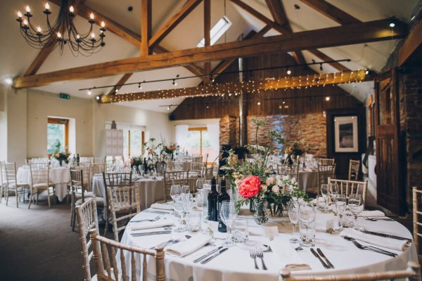 sweet-and-sparkly-leicestershire-wedding-at-the-old-stables-25