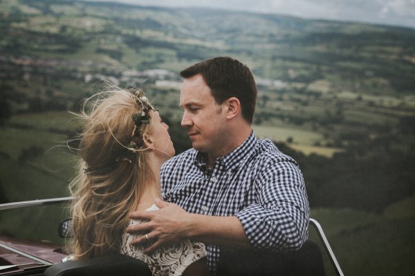 these-newlyweds-took-a-romantic-drive-through-moel-famau-24-hours-after-saying-i-do-11
